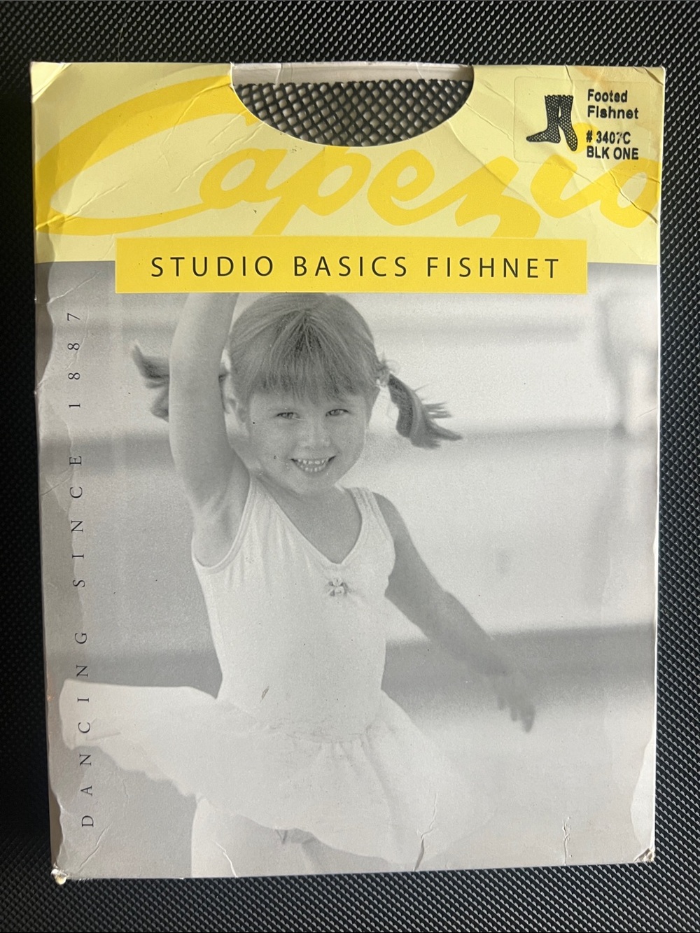 Capezio Studio Basics Fishnet Tights - black 
Youth one size